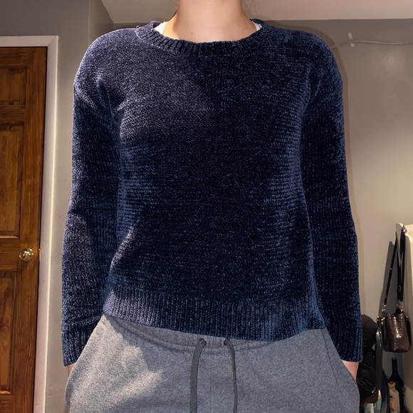 Sweater - Picture 3 of 3